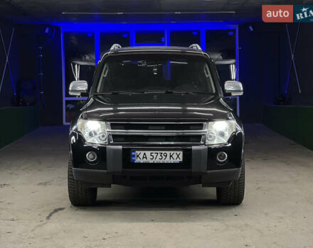 Черный Мицубиси Паджеро, объемом двигателя 3 л и пробегом 320 тыс. км за 9900 $, фото 8 на Automoto.ua