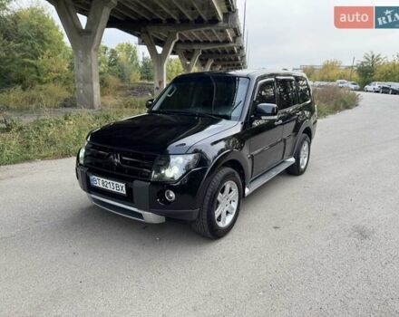 Чорний Міцубісі Паджеро, об'ємом двигуна 2.97 л та пробігом 290 тис. км за 9999 $, фото 6 на Automoto.ua