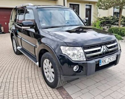 Чорний Міцубісі Паджеро, об'ємом двигуна 3.2 л та пробігом 223 тис. км за 2900 $, фото 2 на Automoto.ua