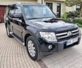 Чорний Міцубісі Паджеро, об'ємом двигуна 3.2 л та пробігом 223 тис. км за 2900 $, фото 2 на Automoto.ua