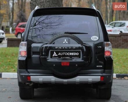 Чорний Міцубісі Паджеро, об'ємом двигуна 3 л та пробігом 197 тис. км за 12500 $, фото 4 на Automoto.ua