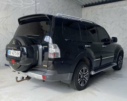 Чорний Міцубісі Паджеро, об'ємом двигуна 3.8 л та пробігом 260 тис. км за 13200 $, фото 4 на Automoto.ua