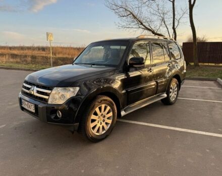 Черный Мицубиси Паджеро, объемом двигателя 3.2 л и пробегом 200 тыс. км за 9000 $, фото 1 на Automoto.ua