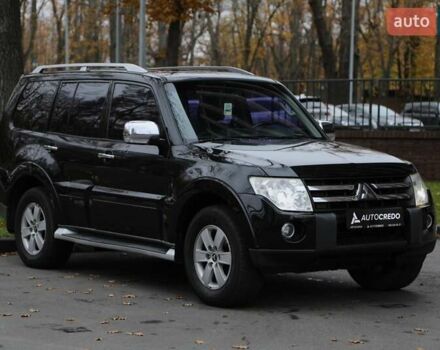 Чорний Міцубісі Паджеро, об'ємом двигуна 3 л та пробігом 197 тис. км за 12500 $, фото 2 на Automoto.ua