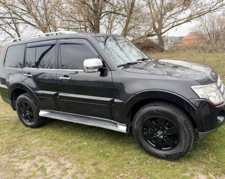 Черный Мицубиси Паджеро, объемом двигателя 3 л и пробегом 248 тыс. км за 11900 $, фото 1 на Automoto.ua
