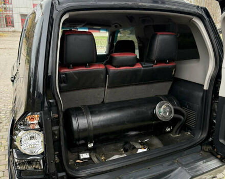 Черный Мицубиси Паджеро, объемом двигателя 2.97 л и пробегом 198 тыс. км за 5400 $, фото 8 на Automoto.ua