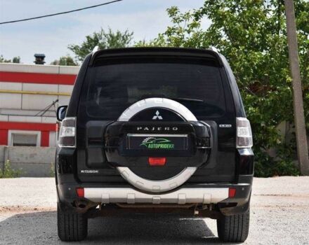 Черный Мицубиси Паджеро, объемом двигателя 3.8 л и пробегом 286 тыс. км за 11499 $, фото 2 на Automoto.ua