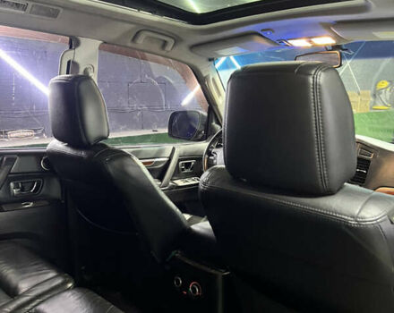 Черный Мицубиси Паджеро, объемом двигателя 3 л и пробегом 320 тыс. км за 9900 $, фото 41 на Automoto.ua