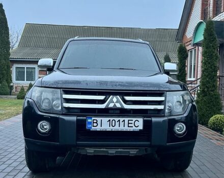 Черный Мицубиси Паджеро, объемом двигателя 3 л и пробегом 270 тыс. км за 11200 $, фото 2 на Automoto.ua