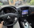 Чорний Міцубісі Паджеро, об'ємом двигуна 3 л та пробігом 249 тис. км за 11500 $, фото 17 на Automoto.ua