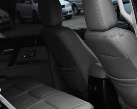 Чорний Міцубісі Паджеро, об'ємом двигуна 3 л та пробігом 215 тис. км за 9650 $, фото 16 на Automoto.ua