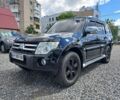 Чорний Міцубісі Паджеро, об'ємом двигуна 3 л та пробігом 320 тис. км за 10955 $, фото 4 на Automoto.ua