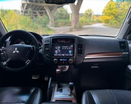 Черный Мицубиси Паджеро, объемом двигателя 3 л и пробегом 300 тыс. км за 11000 $, фото 14 на Automoto.ua