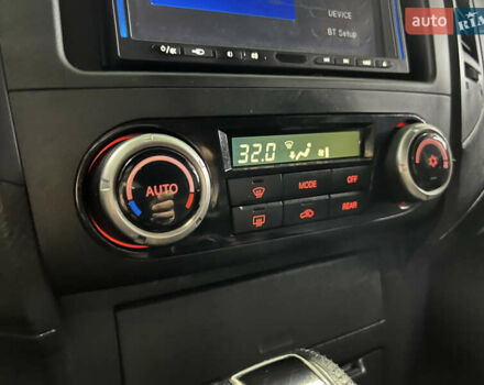 Черный Мицубиси Паджеро, объемом двигателя 3 л и пробегом 320 тыс. км за 9900 $, фото 30 на Automoto.ua