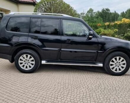 Чорний Міцубісі Паджеро, об'ємом двигуна 3.2 л та пробігом 223 тис. км за 2900 $, фото 3 на Automoto.ua