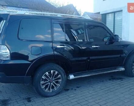 Черный Мицубиси Паджеро, объемом двигателя 2.97 л и пробегом 285 тыс. км за 9800 $, фото 5 на Automoto.ua