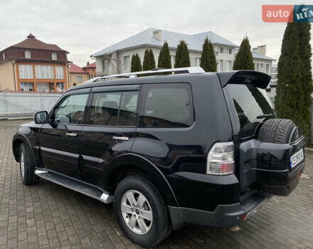 Черный Мицубиси Паджеро, объемом двигателя 3 л и пробегом 348 тыс. км за 8550 $, фото 6 на Automoto.ua