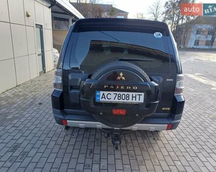 Черный Мицубиси Паджеро, объемом двигателя 3.2 л и пробегом 278 тыс. км за 12850 $, фото 2 на Automoto.ua