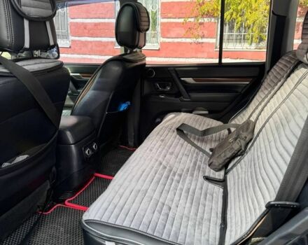 Черный Мицубиси Паджеро, объемом двигателя 3.2 л и пробегом 206 тыс. км за 13499 $, фото 7 на Automoto.ua