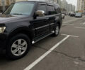 Чорний Міцубісі Паджеро, об'ємом двигуна 3.2 л та пробігом 299 тис. км за 12000 $, фото 1 на Automoto.ua