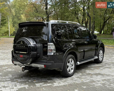Чорний Міцубісі Паджеро, об'ємом двигуна 3.2 л та пробігом 270 тис. км за 13350 $, фото 5 на Automoto.ua