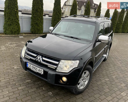 Черный Мицубиси Паджеро, объемом двигателя 3 л и пробегом 348 тыс. км за 8550 $, фото 4 на Automoto.ua