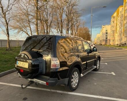 Черный Мицубиси Паджеро, объемом двигателя 3.2 л и пробегом 200 тыс. км за 9000 $, фото 4 на Automoto.ua