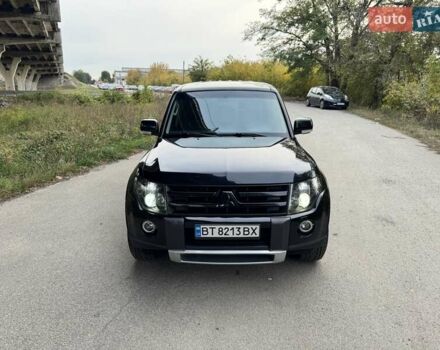 Чорний Міцубісі Паджеро, об'ємом двигуна 2.97 л та пробігом 290 тис. км за 9999 $, фото 1 на Automoto.ua