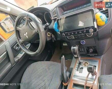Чорний Міцубісі Паджеро, об'ємом двигуна 2.97 л та пробігом 170 тис. км за 11700 $, фото 9 на Automoto.ua