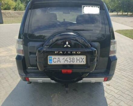 Чорний Міцубісі Паджеро, об'ємом двигуна 3.2 л та пробігом 257 тис. км за 13000 $, фото 5 на Automoto.ua