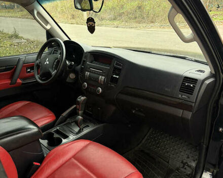 Черный Мицубиси Паджеро, объемом двигателя 2.97 л и пробегом 198 тыс. км за 5400 $, фото 9 на Automoto.ua