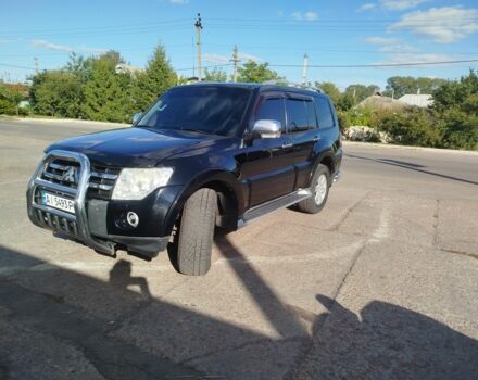 Черный Мицубиси Паджеро, объемом двигателя 3 л и пробегом 248 тыс. км за 10000 $, фото 1 на Automoto.ua