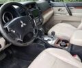 Черный Мицубиси Паджеро, объемом двигателя 0 л и пробегом 275 тыс. км за 3200 $, фото 9 на Automoto.ua