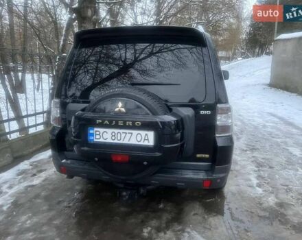 Чорний Міцубісі Паджеро, об'ємом двигуна 3.2 л та пробігом 250 тис. км за 14000 $, фото 1 на Automoto.ua