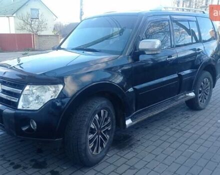 Черный Мицубиси Паджеро, объемом двигателя 2.97 л и пробегом 285 тыс. км за 9800 $, фото 2 на Automoto.ua