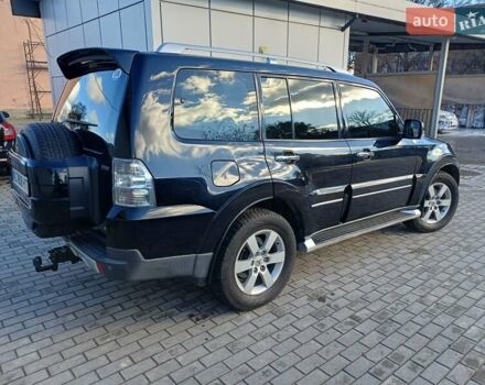 Черный Мицубиси Паджеро, объемом двигателя 3.2 л и пробегом 278 тыс. км за 12850 $, фото 4 на Automoto.ua