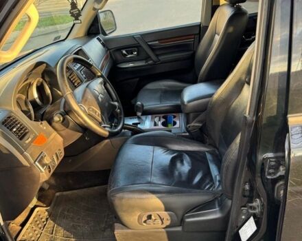 Черный Мицубиси Паджеро, объемом двигателя 3.2 л и пробегом 200 тыс. км за 9000 $, фото 8 на Automoto.ua