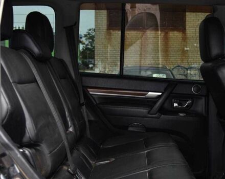 Черный Мицубиси Паджеро, объемом двигателя 3.8 л и пробегом 286 тыс. км за 11499 $, фото 17 на Automoto.ua