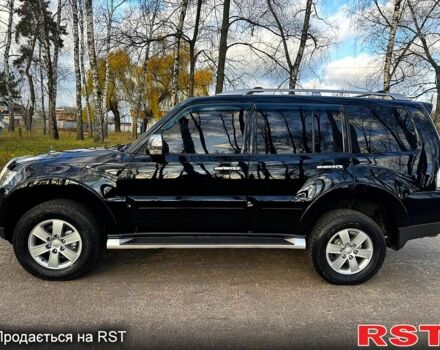 Чорний Міцубісі Паджеро, об'ємом двигуна 3 л та пробігом 186 тис. км за 10700 $, фото 4 на Automoto.ua