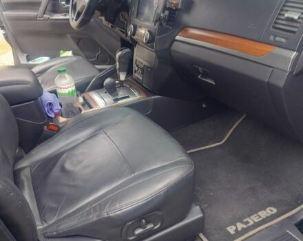 Чорний Міцубісі Паджеро, об'ємом двигуна 3 л та пробігом 145 тис. км за 11999 $, фото 2 на Automoto.ua