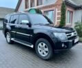 Черный Мицубиси Паджеро, объемом двигателя 3 л и пробегом 270 тыс. км за 11200 $, фото 1 на Automoto.ua