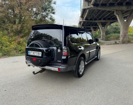 Черный Мицубиси Паджеро, объемом двигателя 3 л и пробегом 300 тыс. км за 11000 $, фото 4 на Automoto.ua