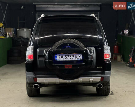 Черный Мицубиси Паджеро, объемом двигателя 3 л и пробегом 320 тыс. км за 9900 $, фото 10 на Automoto.ua