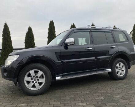 Черный Мицубиси Паджеро, объемом двигателя 3 л и пробегом 375 тыс. км за 8550 $, фото 2 на Automoto.ua