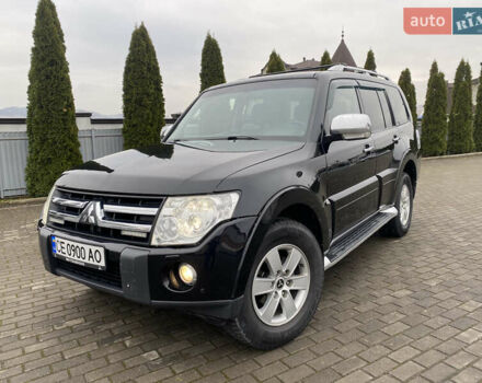 Черный Мицубиси Паджеро, объемом двигателя 3 л и пробегом 348 тыс. км за 8550 $, фото 1 на Automoto.ua