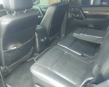 Чорний Міцубісі Паджеро, об'ємом двигуна 3 л та пробігом 145 тис. км за 11999 $, фото 6 на Automoto.ua