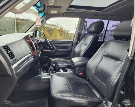 Черный Мицубиси Паджеро, объемом двигателя 3.2 л и пробегом 153 тыс. км за 7197 $, фото 17 на Automoto.ua