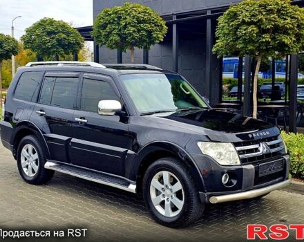 Черный Мицубиси Паджеро, объемом двигателя 3.8 л и пробегом 200 тыс. км за 11300 $, фото 5 на Automoto.ua