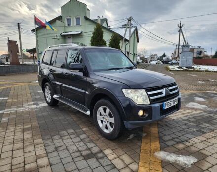 Черный Мицубиси Паджеро, объемом двигателя 3.2 л и пробегом 153 тыс. км за 7197 $, фото 1 на Automoto.ua