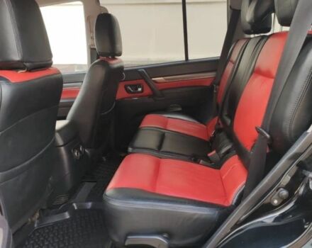 Черный Мицубиси Паджеро, объемом двигателя 0 л и пробегом 200 тыс. км за 3370 $, фото 5 на Automoto.ua